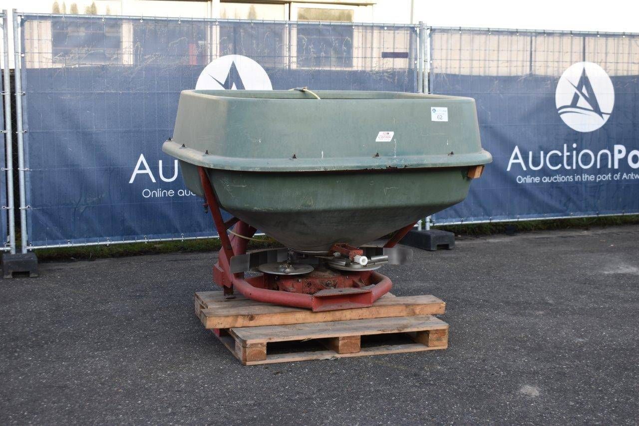 Fertilizer spreader Trioliet Fricke Schlepperdreieck 