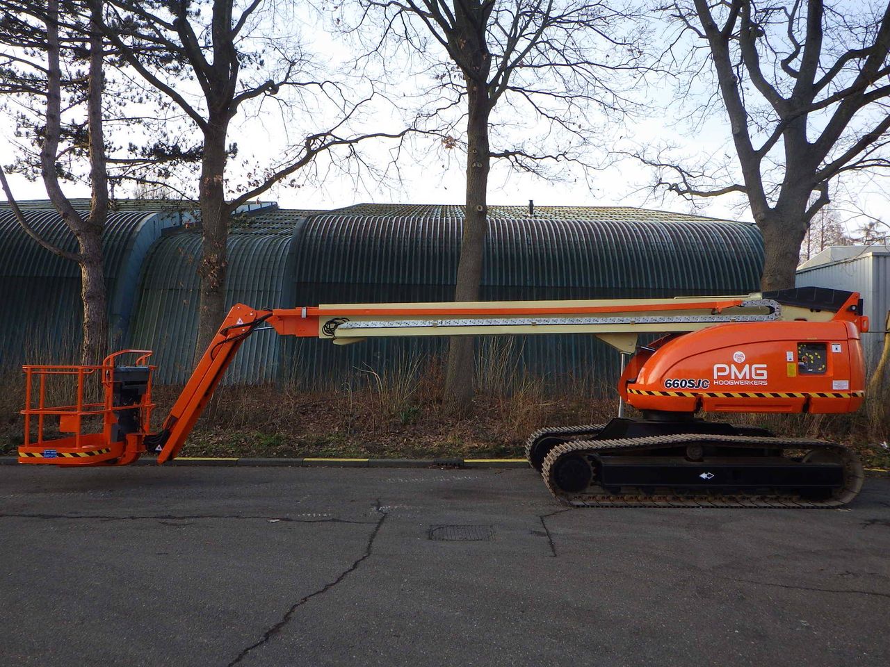 JLG 660SJC Diesel 22.03m Crawler Telescopic Boom Lift 2011