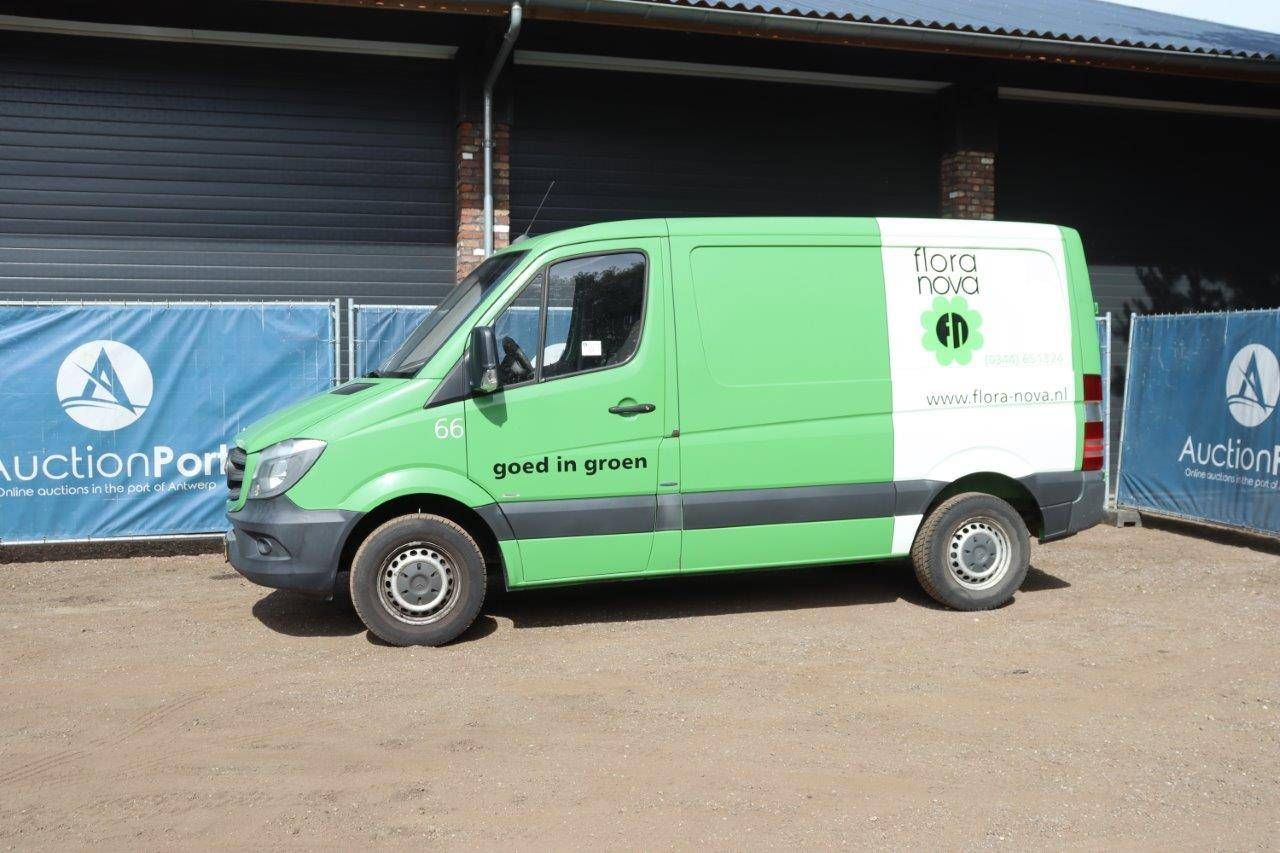 Van Mercedes Benz Sprinter 210CDI Diesel 95hp 2015