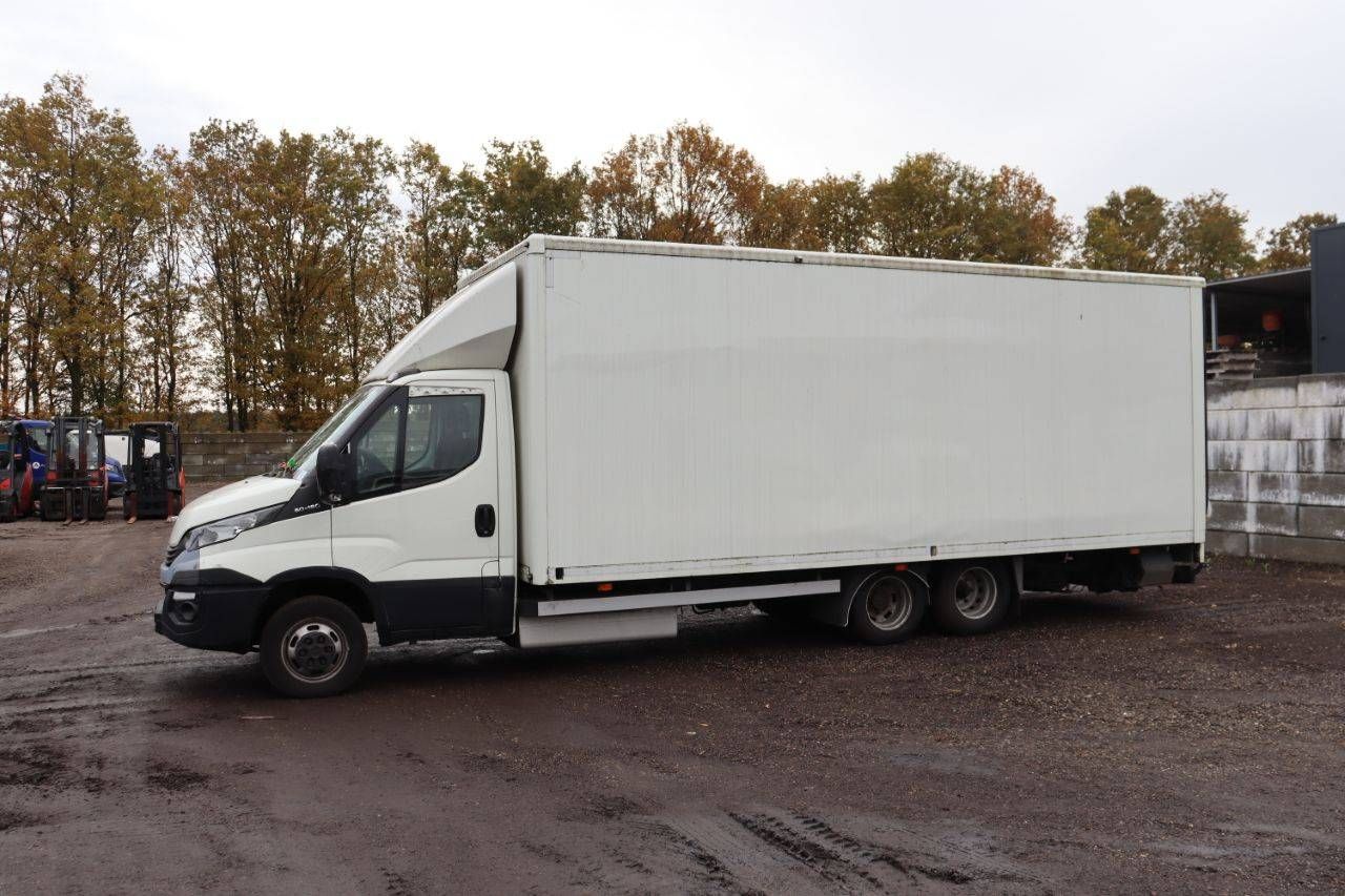 Tractor Iveco Daily 50C18 Diesel 180hp 2017 with trailer Veldhuizen 
