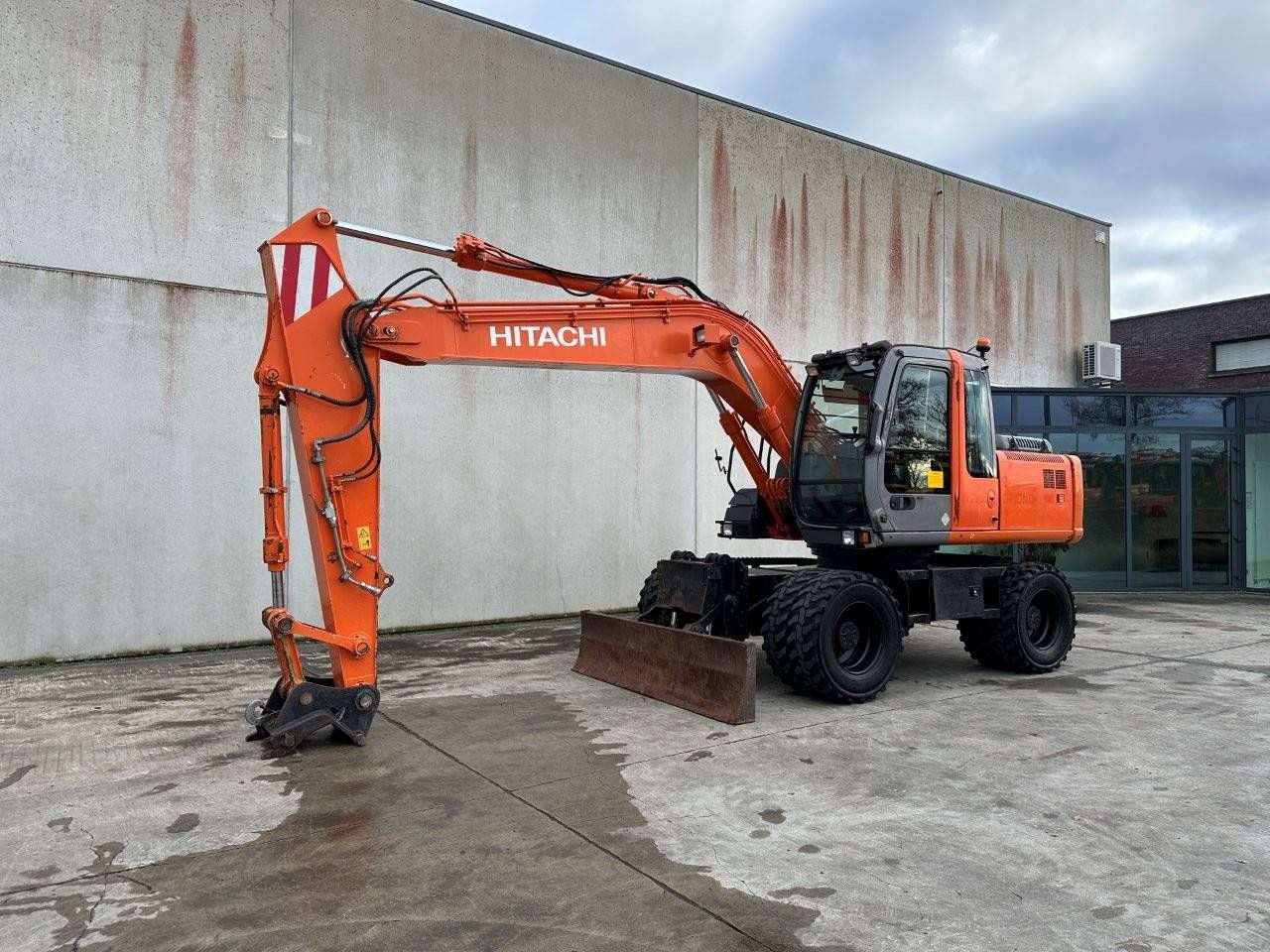 Tire Crane Hitachi ZX160W Diesel 2007