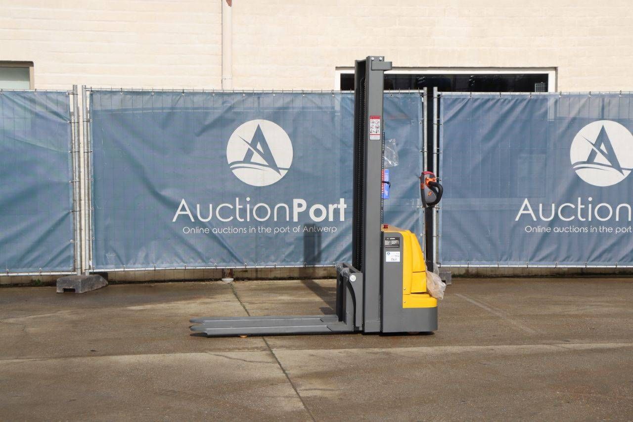 Stacker Nycheki EW 15 Electric 1500kg