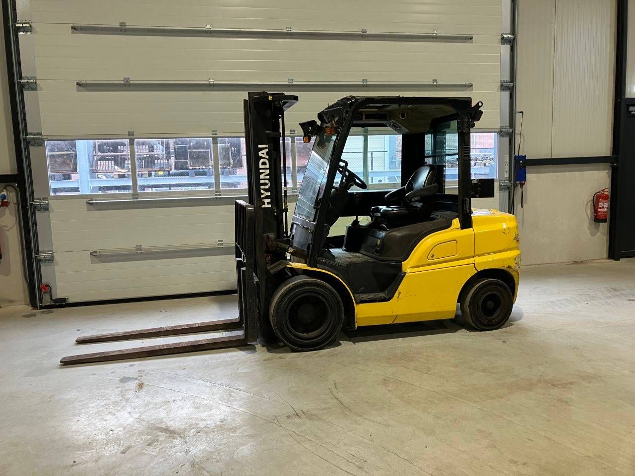 Forklift Hyundai 30D-9E Diesel 3000kg 4.7m 2017