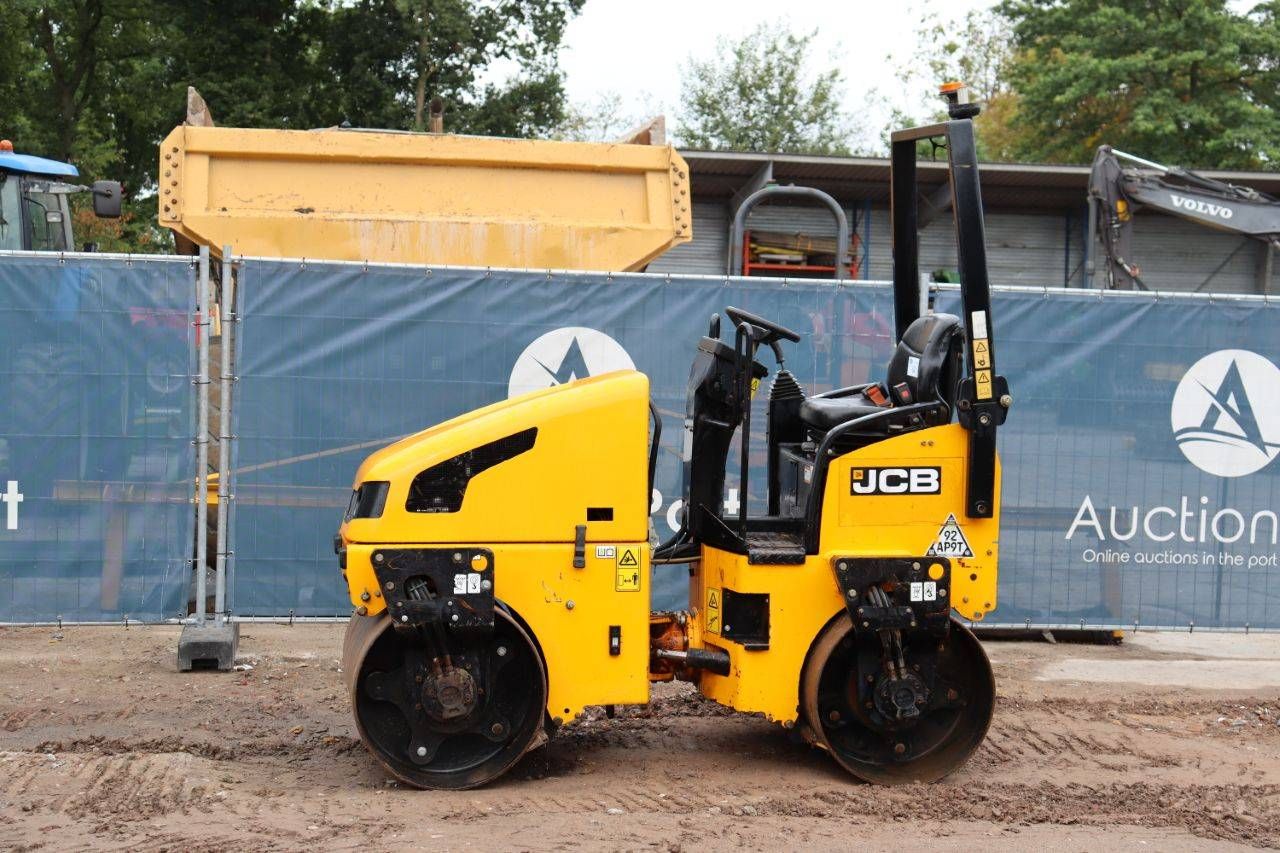 Tandem roller JCB VMT Diesel 2017