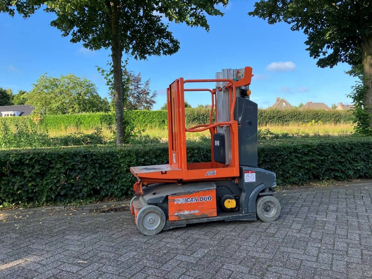 JLG Toucan Duo Electric Mast Lift 6.0m 2015