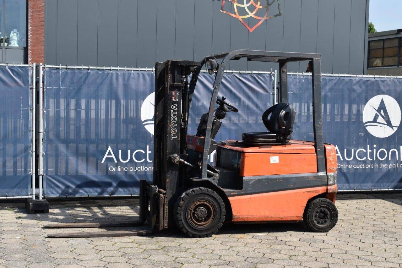 Chariot élévateur Toyota FBMF25 Électrique 2500kg