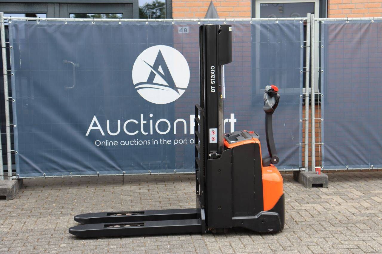Stacker BT SWE140L Electric 1400kg 2.65m 2016