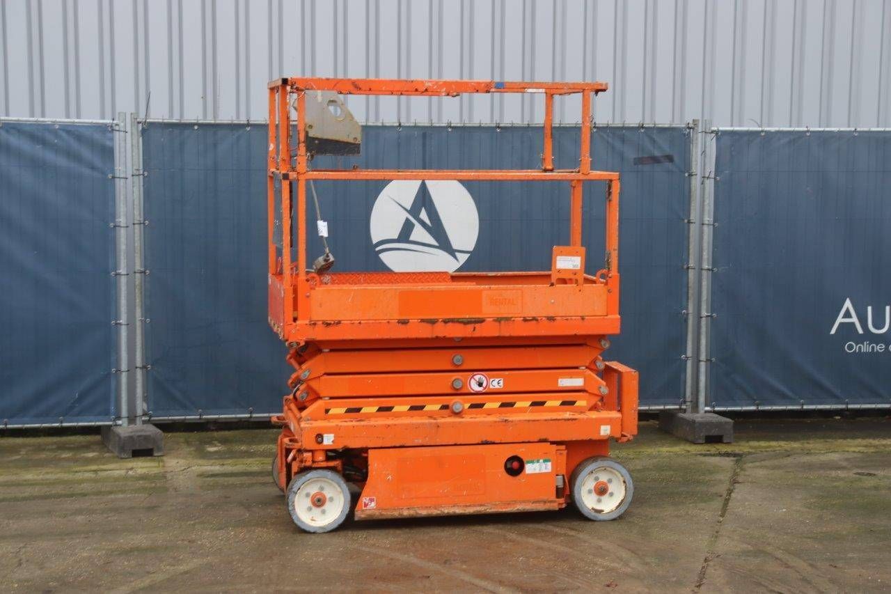 Scissor Lift Skyjack SJ III - 3219 Electric 7.8m 2014