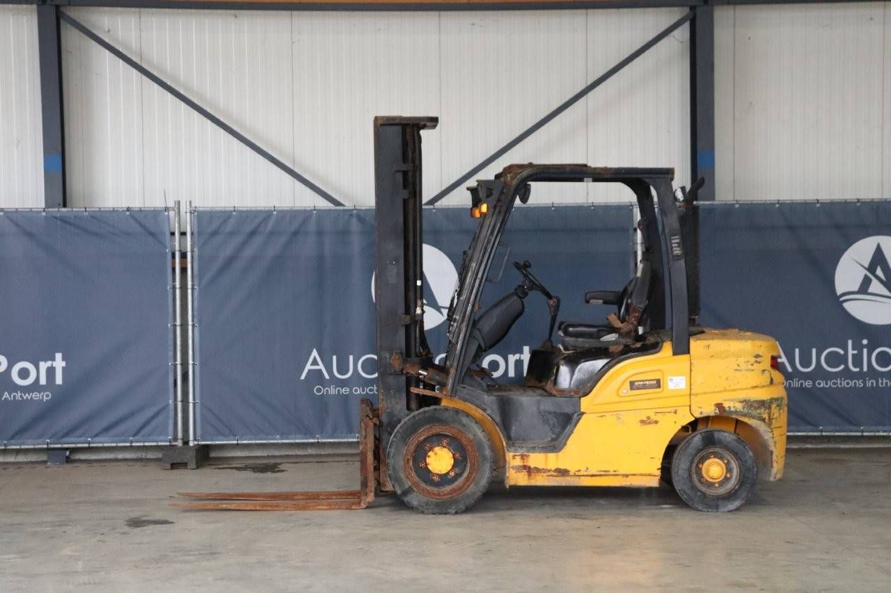 Forklift Hyundai 30D-7E Diesel 1500kg 3.3m 2007