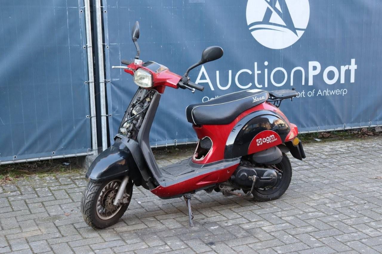 Scooter AGM STAR50 Petrol (Margin)
