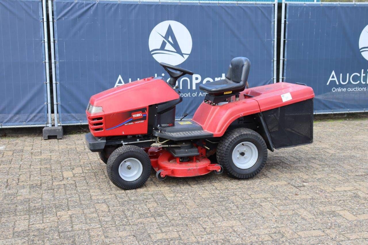 Toro 74590 Petrol 19hp Riding Mower 