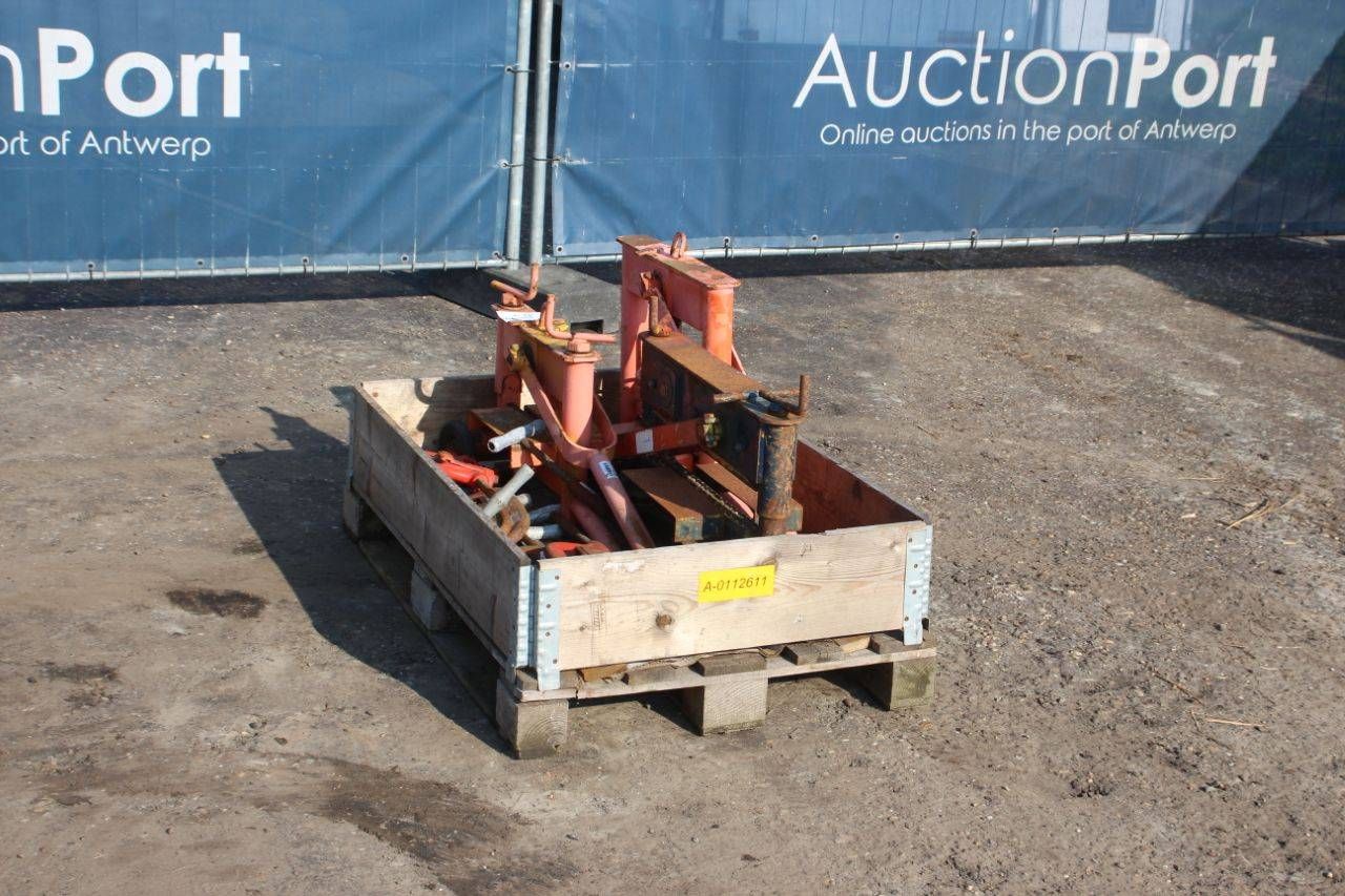 Set of 3 stone cutters with attachments