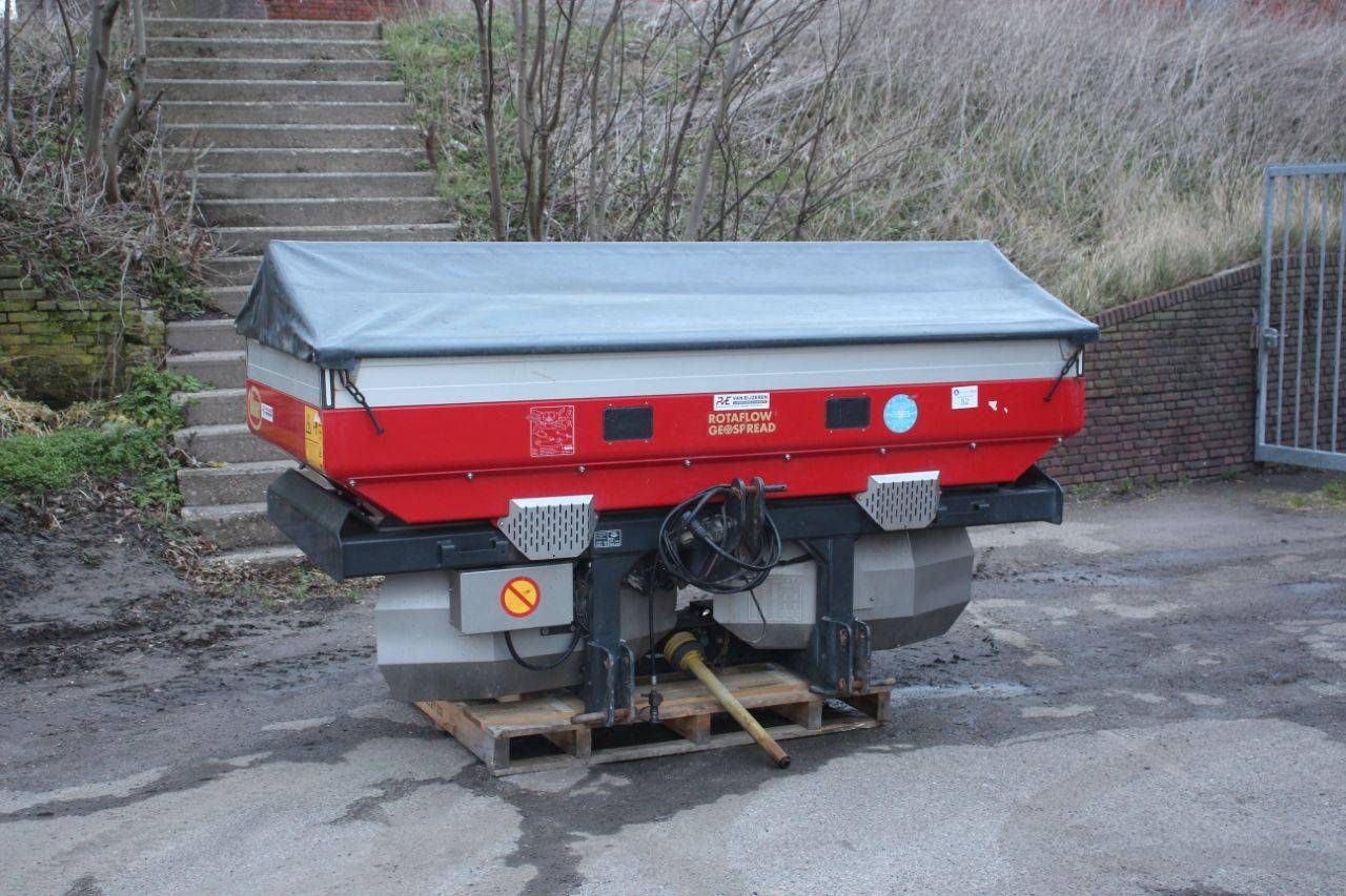 Fertilizer spreader Vicon VN240 2016