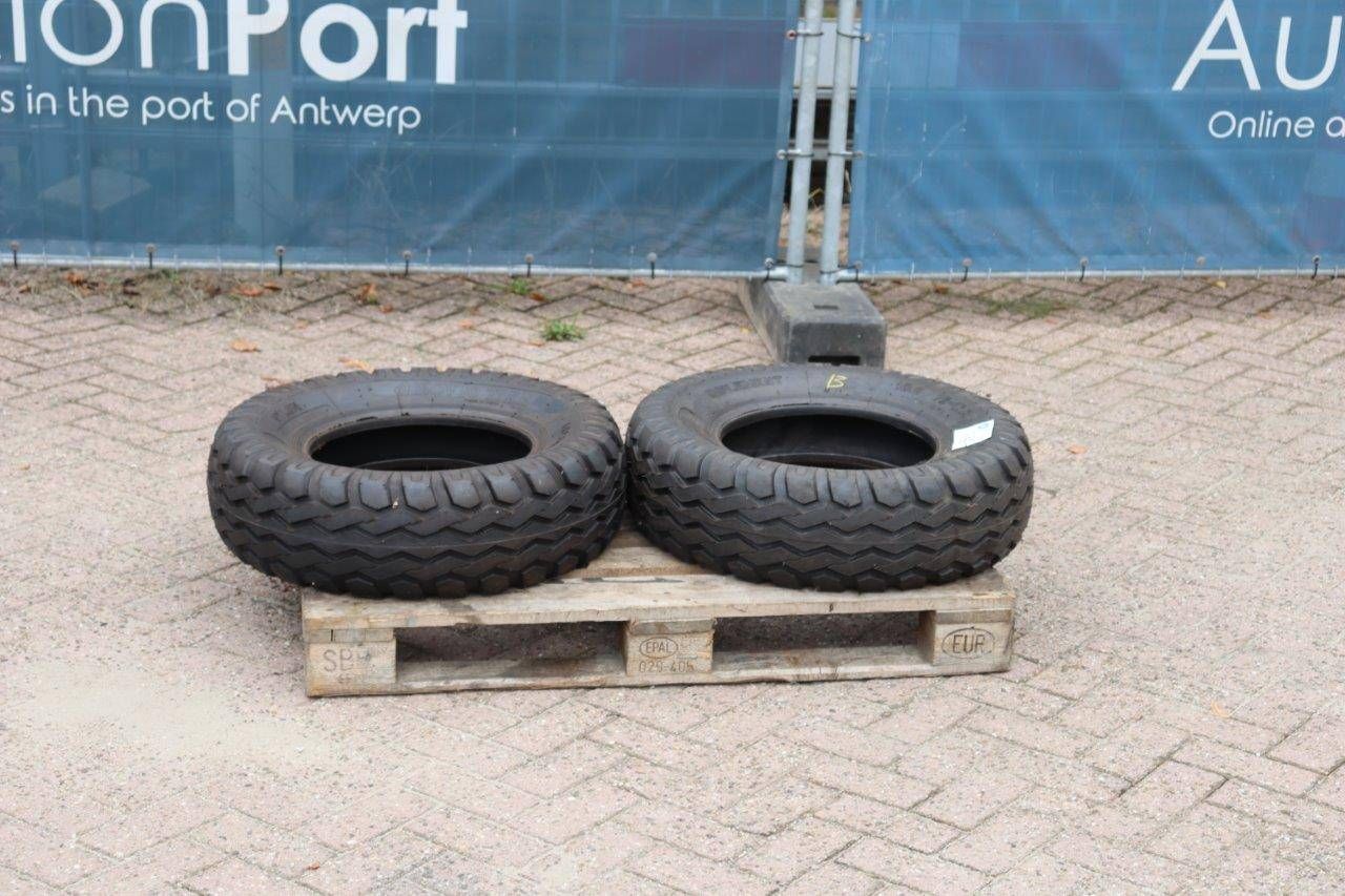 Tire set Novio Tire 10.0/75-15.3 2 pieces