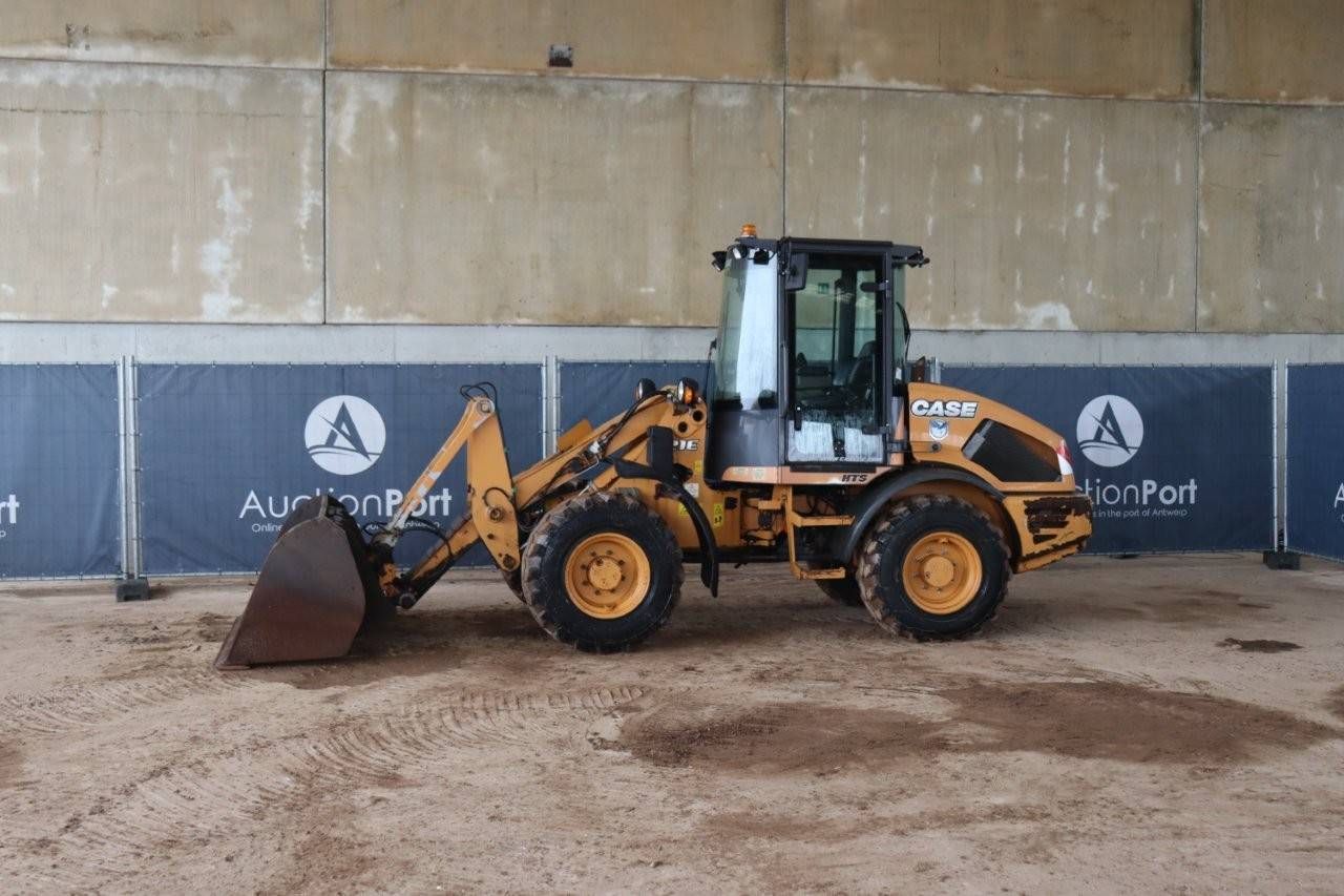 Wheel loader Case 321E Diesel 2013