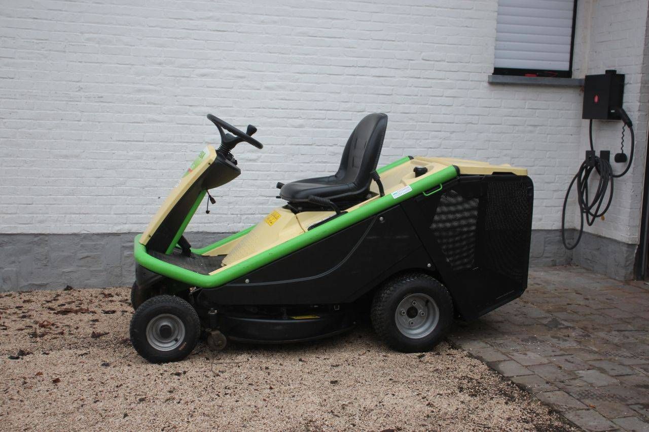 Etesia MKHP3 Petrol Riding Mower 2015