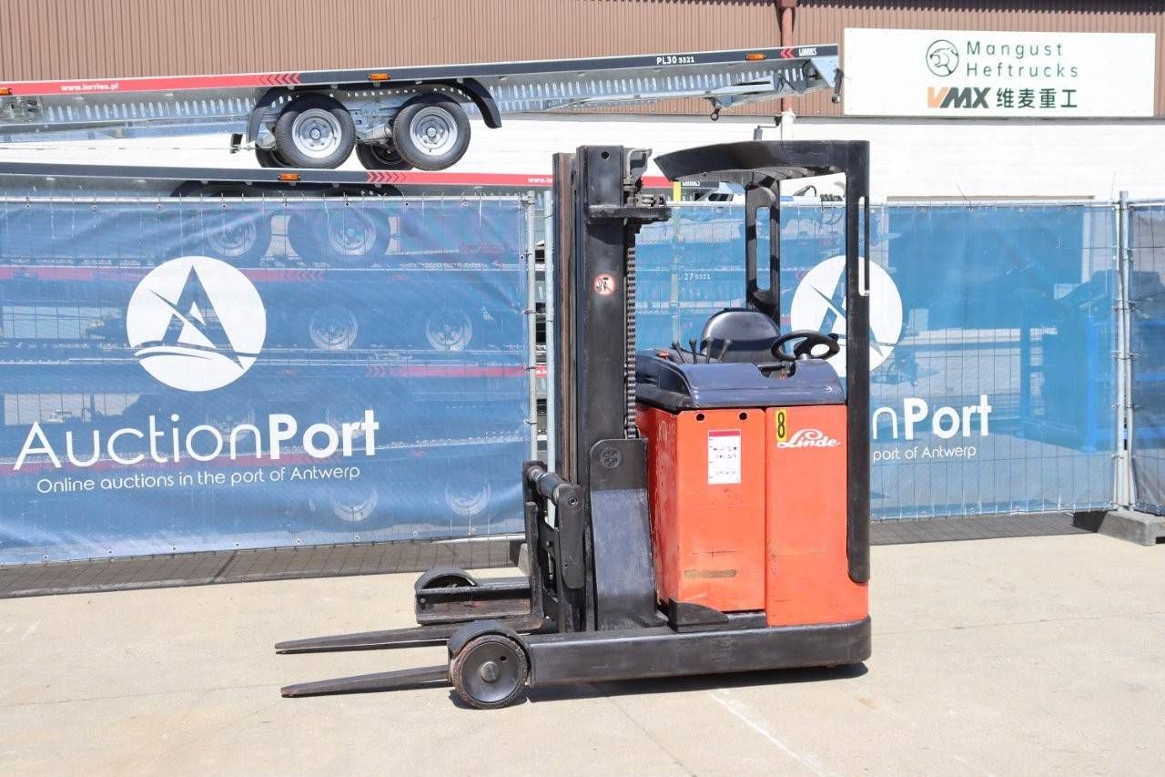 Reach truck Fenwick-Linde R16 Electric 1600kg 4.7m 1997