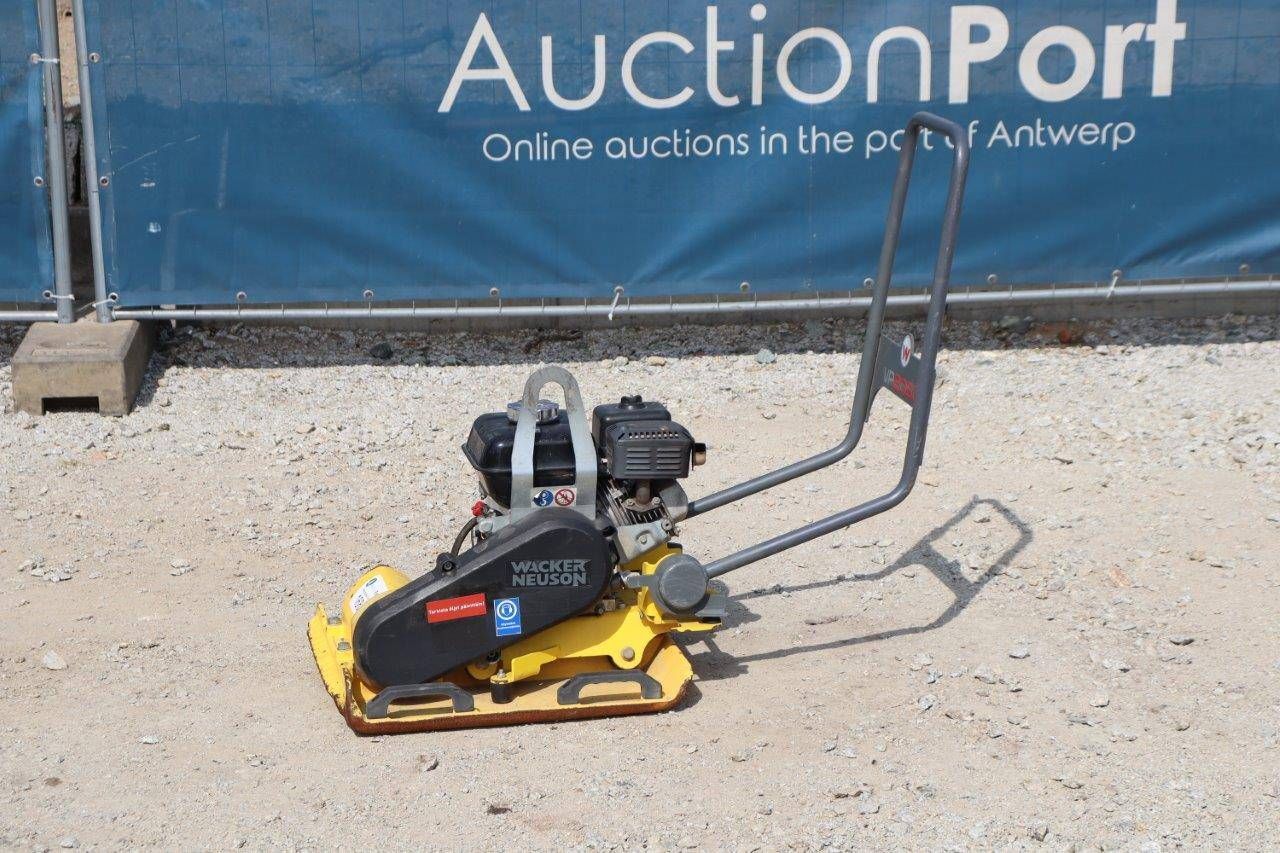 Vibratory plate Wacker Neuson VP2050 Petrol