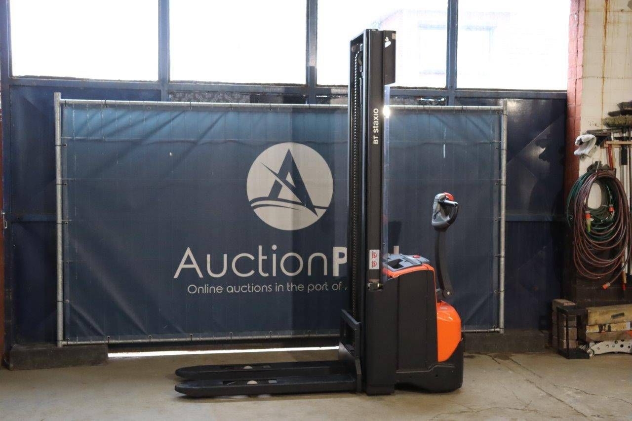 Stacker Toyota SWE120 Electric 1200kg 3.7m 2017