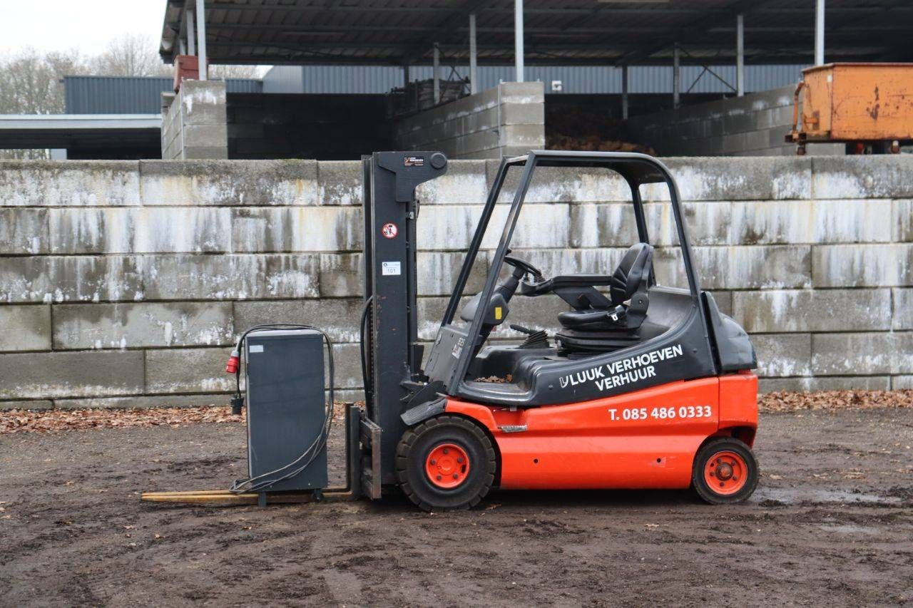 Forklift Linde E25-02 Electric 2500kg 4.26m 2001