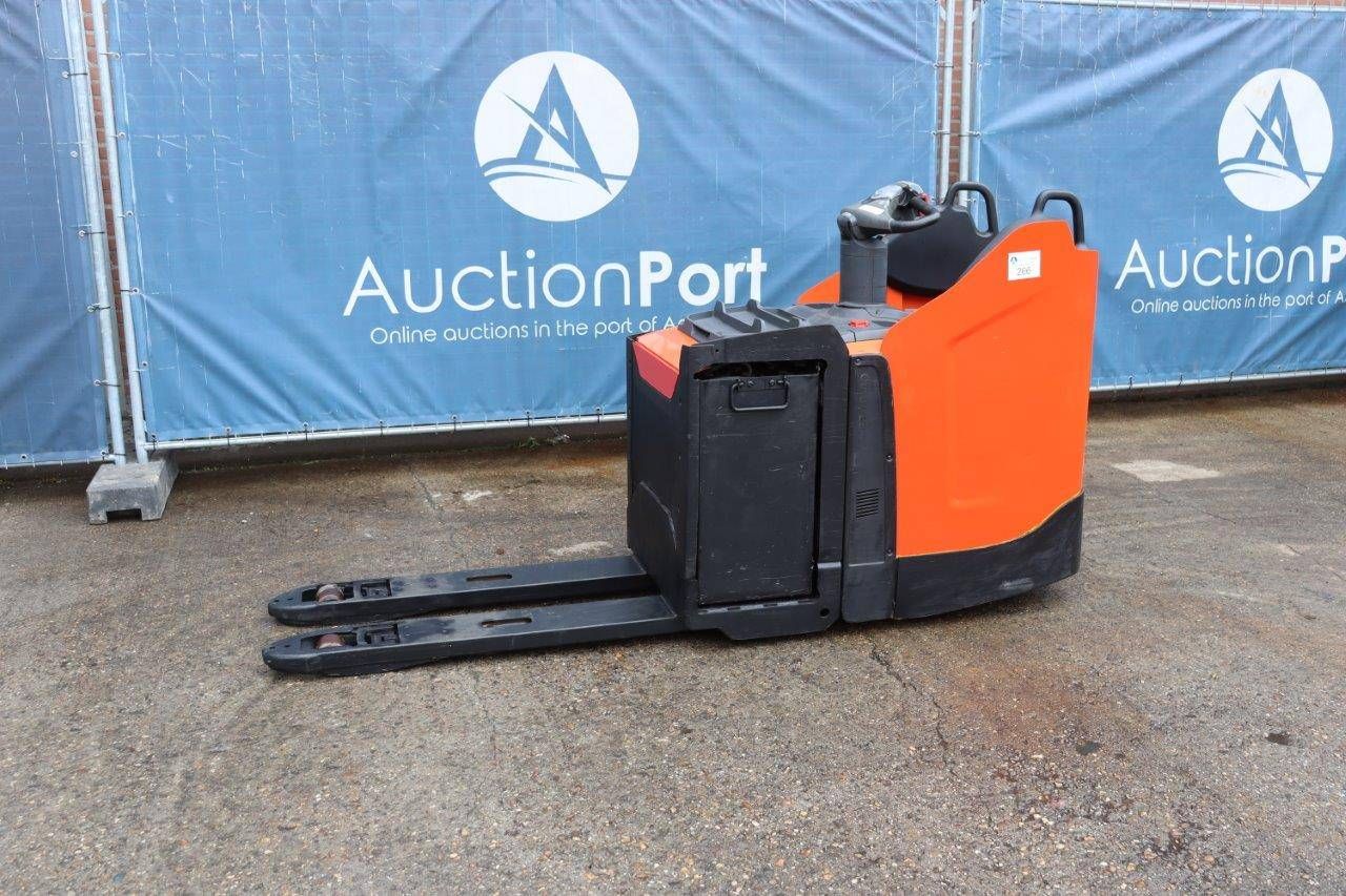 Pallet truck Toyota LPE250 Electric 2500kg 2017