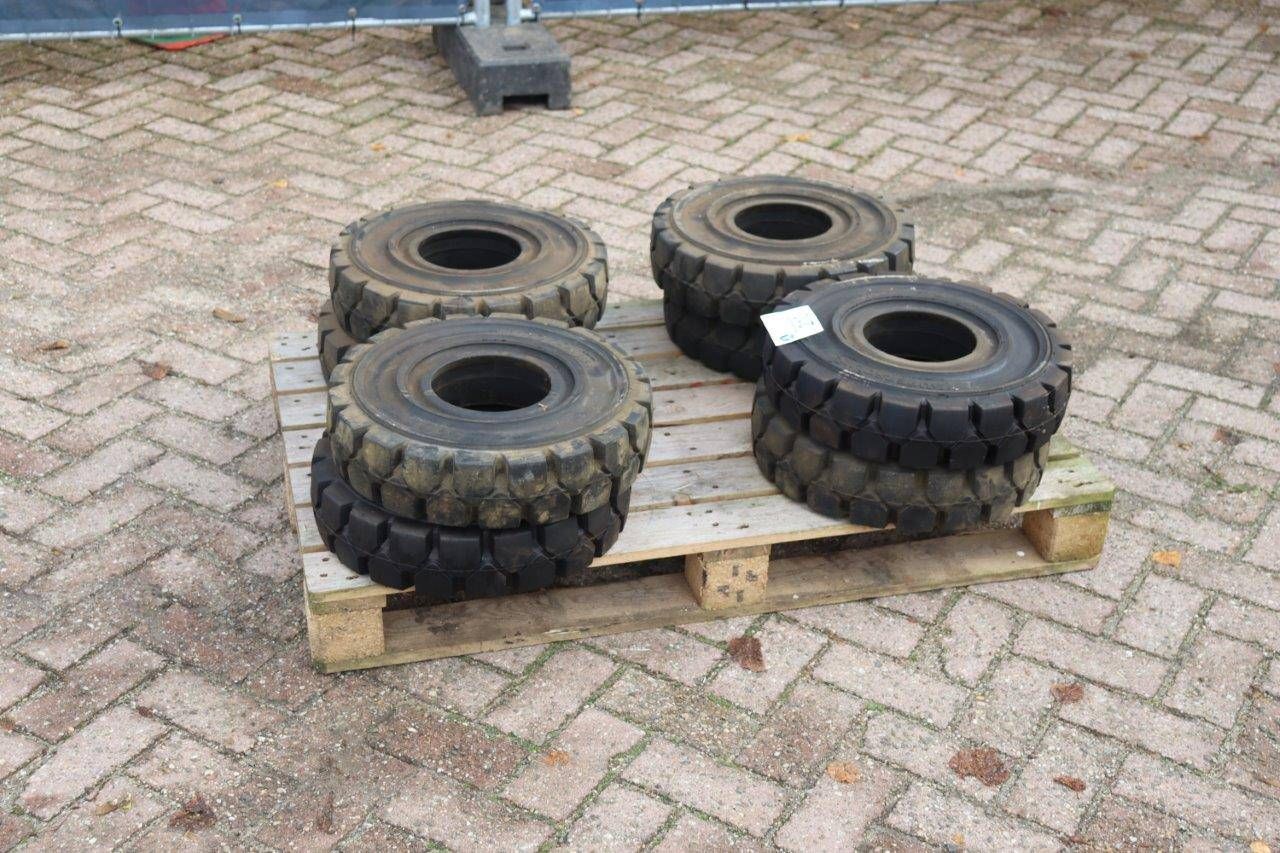 Batch of tires Supersolid 5.00-8 8 pieces New