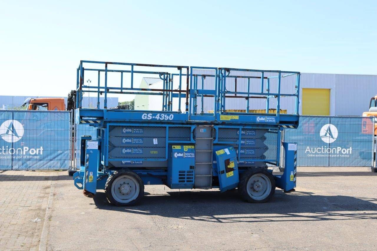 Scissor lift Genie GS4390 Diesel 1286kg 15.11m 2011
