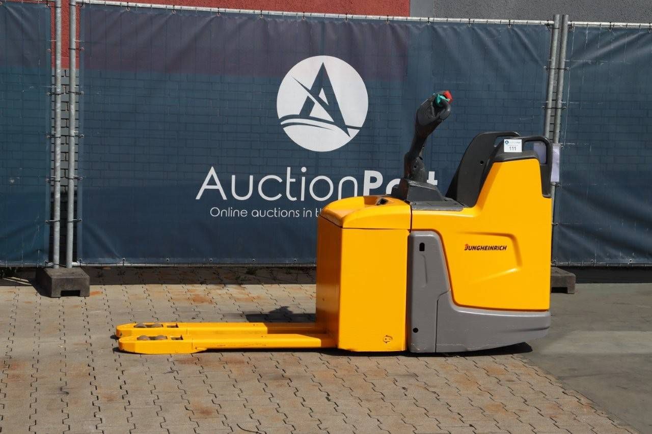 Pallet truck Jungheinrich ERE 120 Electric 2000kg 2017