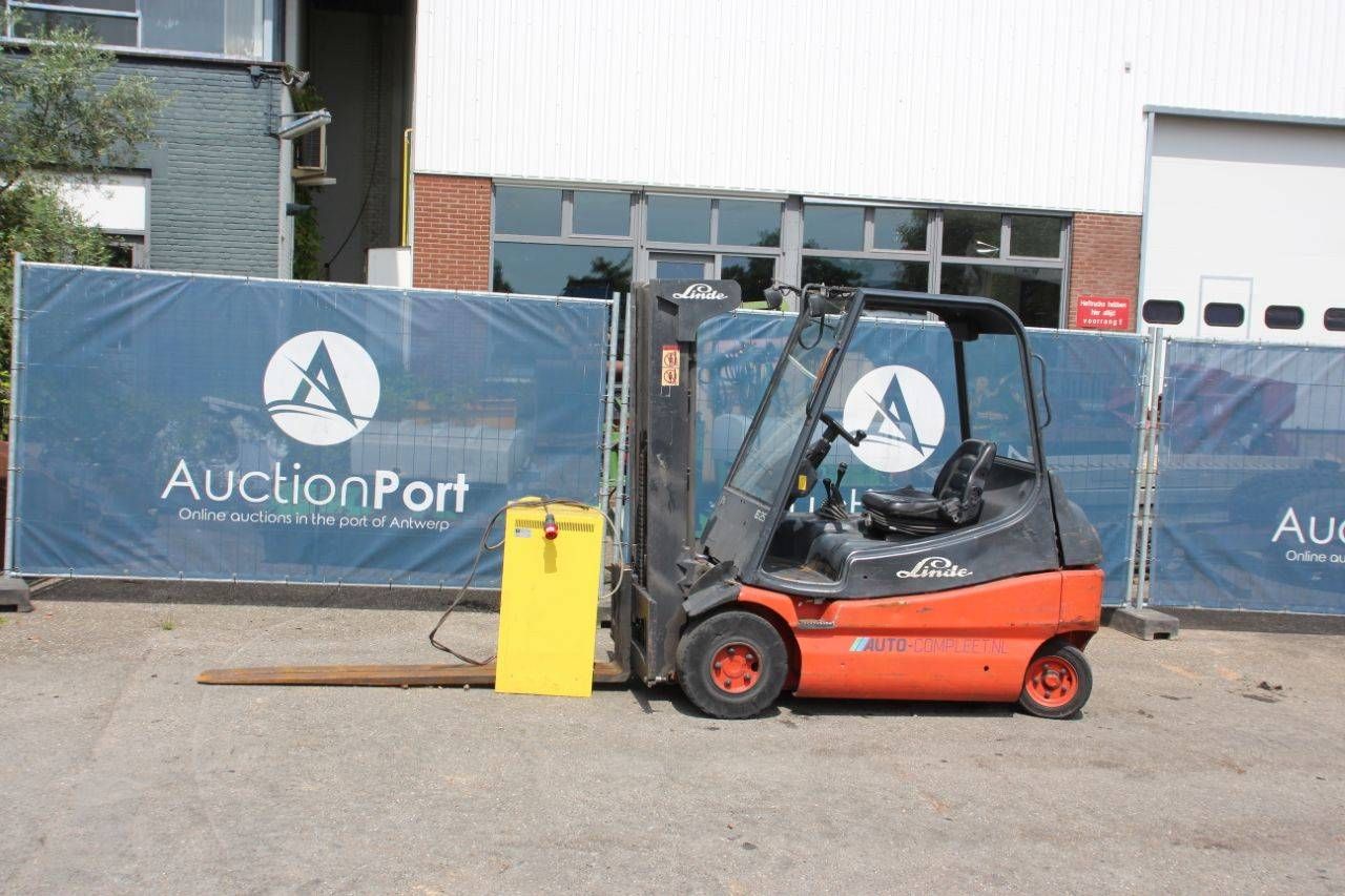 Heftruck Fenwick-Linde E25-01 Elektrisch 2500kg 2.8m 1998