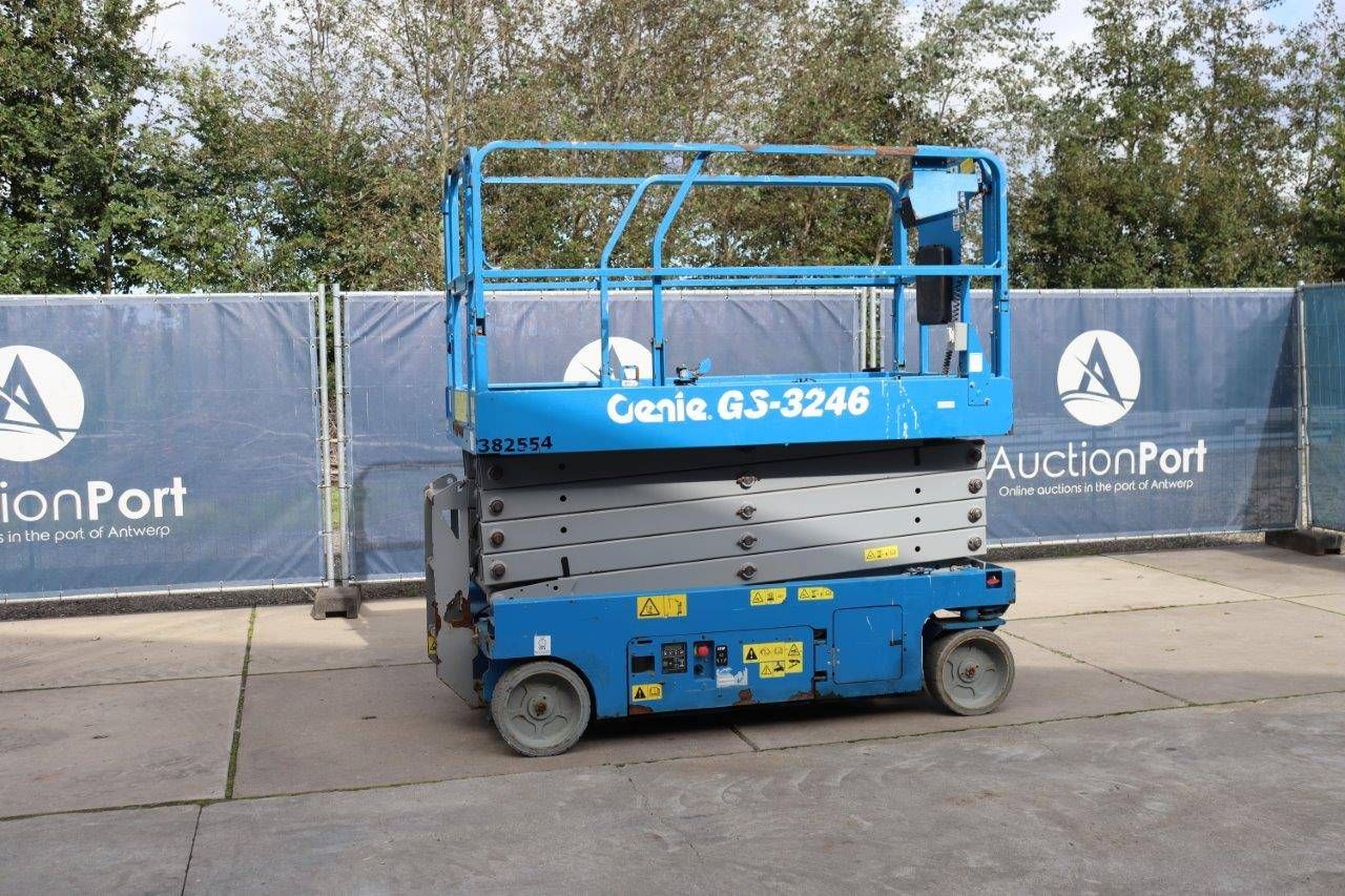 Scissor Lift Genie GS-3246 Electric 318kg 11.78m 2016