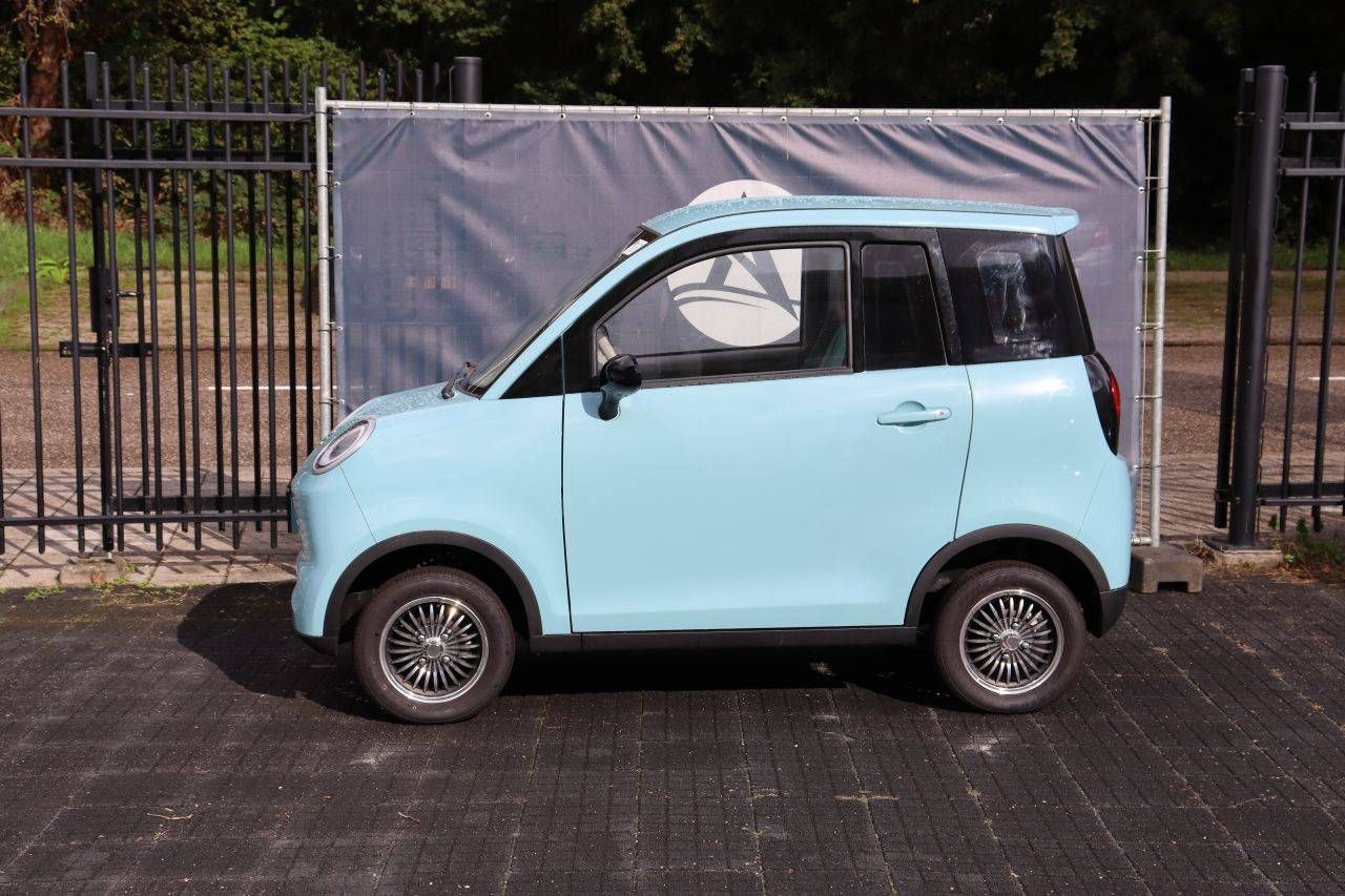 Veículo Elétrico de Passageiros Jinpeng L6e-BP Elétrico 4.1 hp