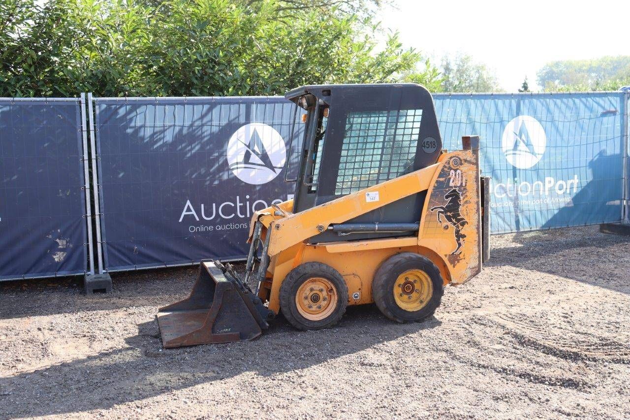 Skid steer loader Mustang 2012 Diesel 24hp 2018
