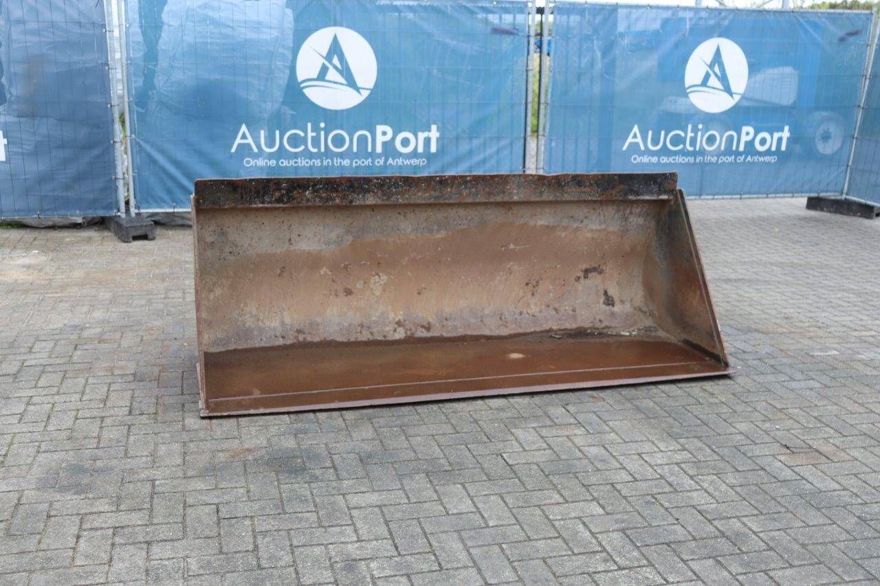 Bucket Moneycarrie 2014 suitable for Manitou telehandler