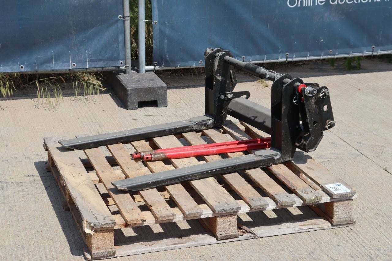 Pallet forks for MX Frontloader (Margin)