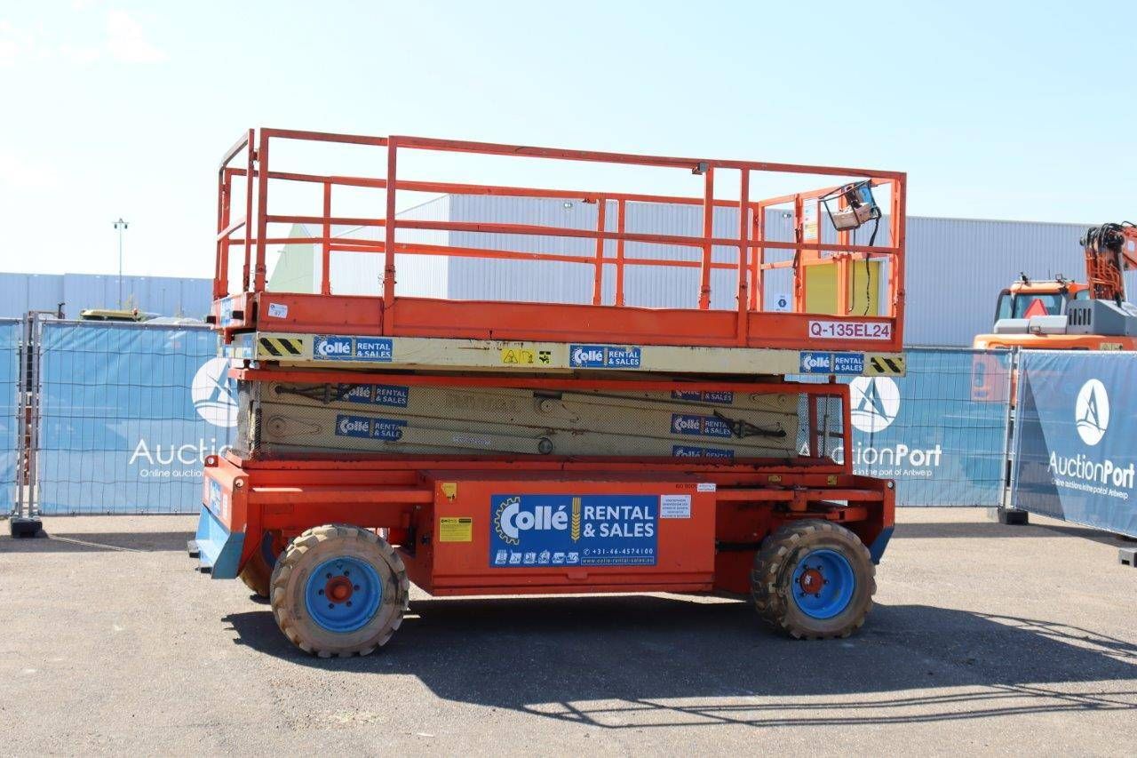 Scissor lift Holland Lift Q135EL24 Electric 750kg 15.5m 2006