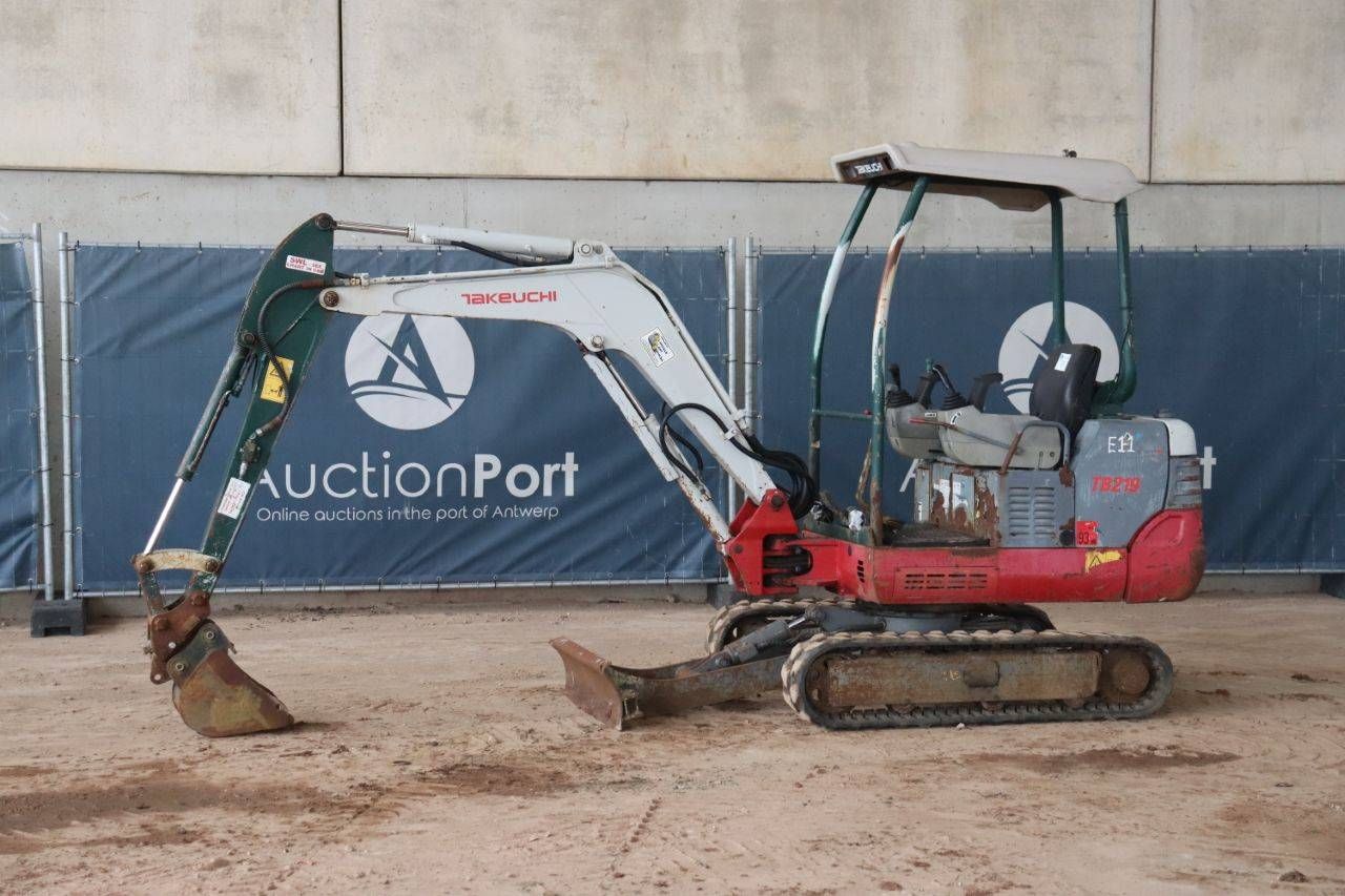 Mini excavator Takeuchi TB219 Diesel 12kW 2014