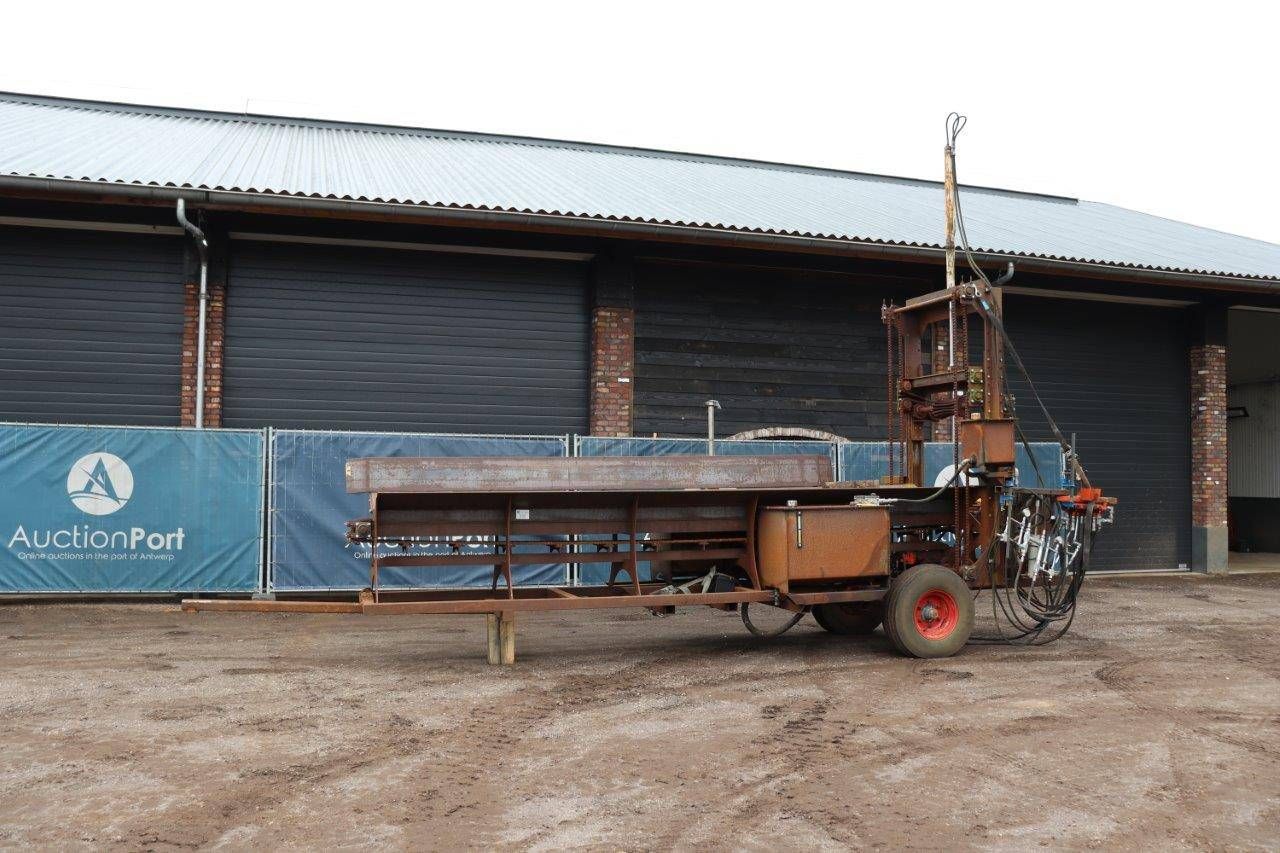 Wood sawing machine (Margin)