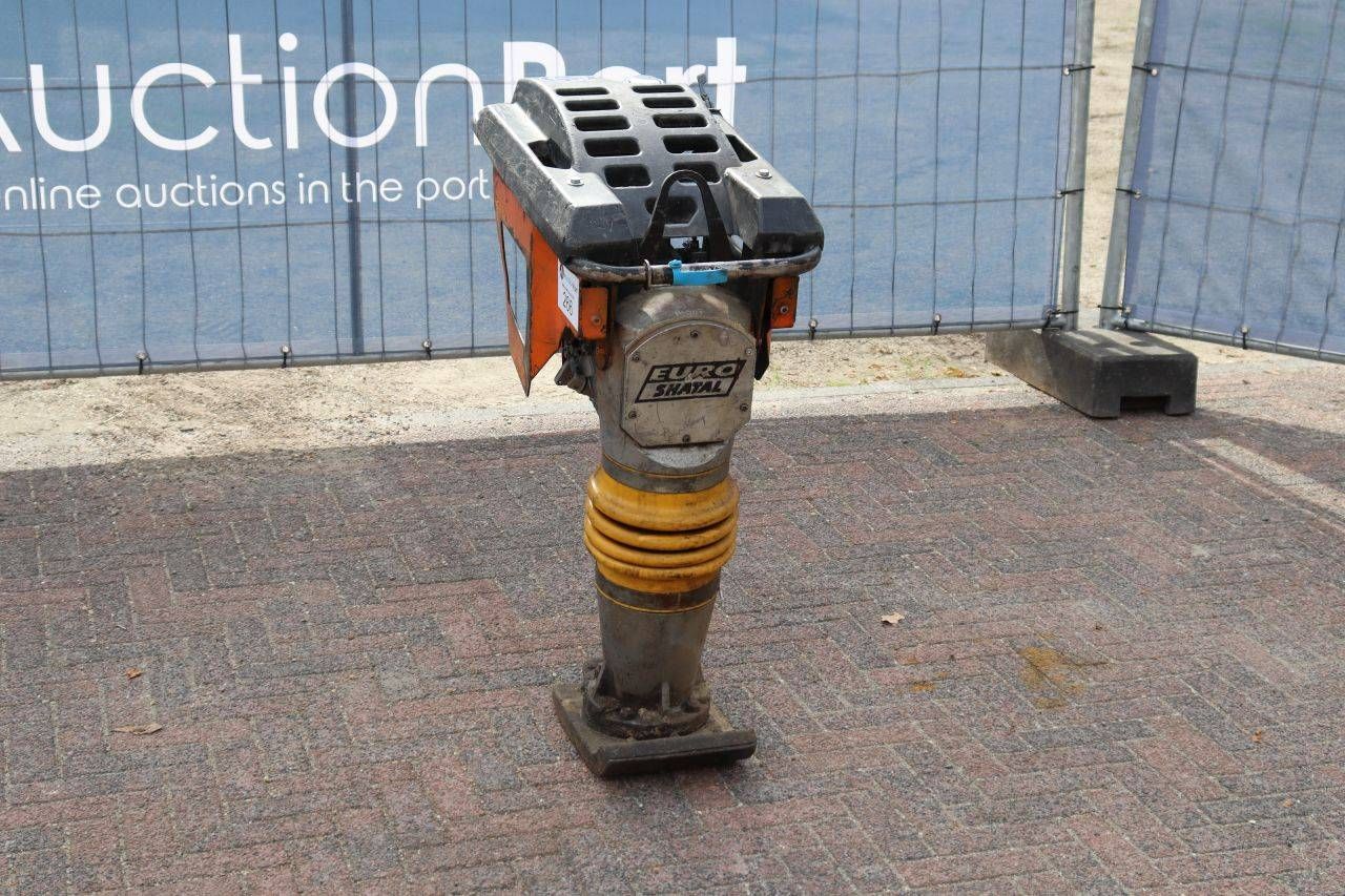 Vibratory Tamper AT TC62 Petrol