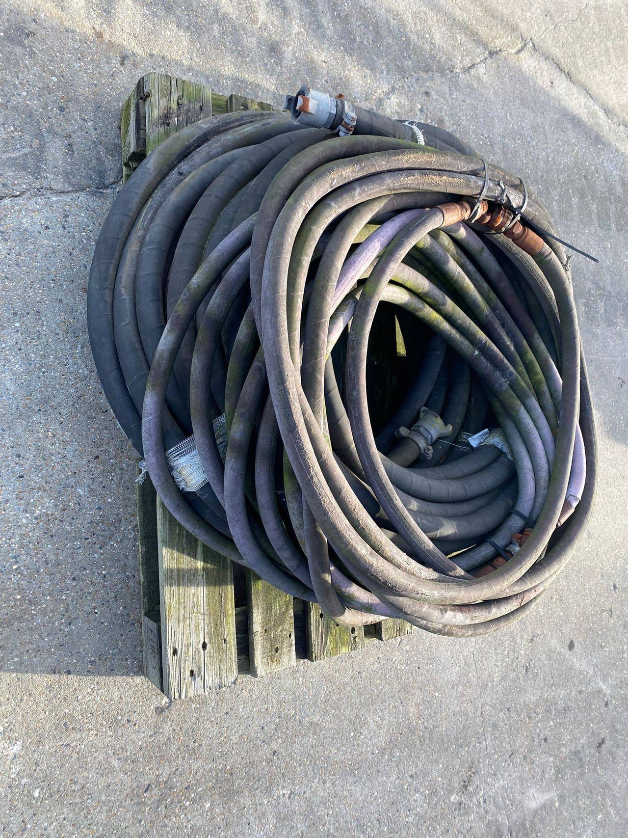 Compressor hoses