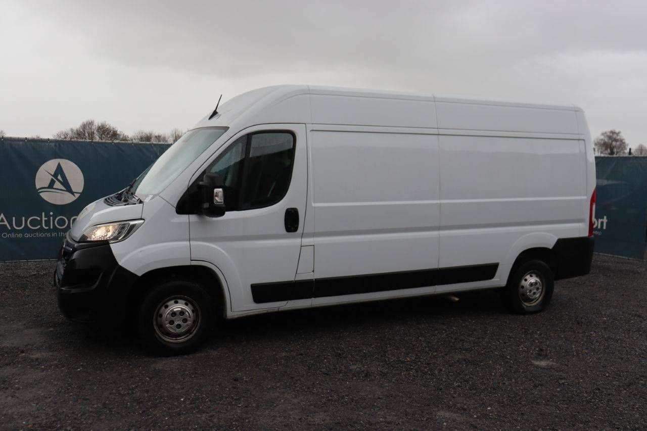 Opel Movano Diesel 2023 Van