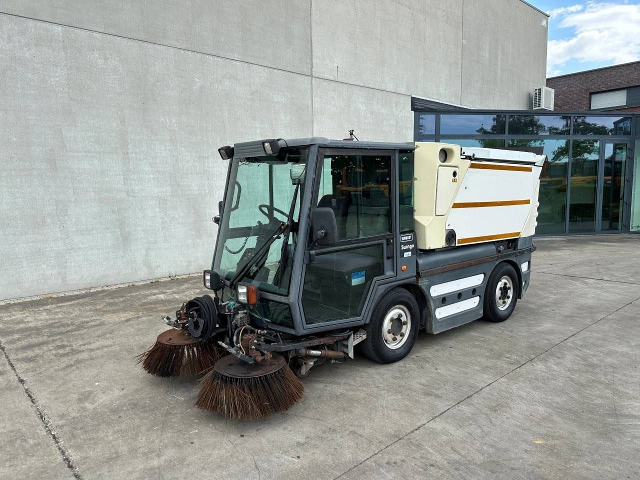Sweeper truck Schmidt Nido Swingo 225 Diesel 2001