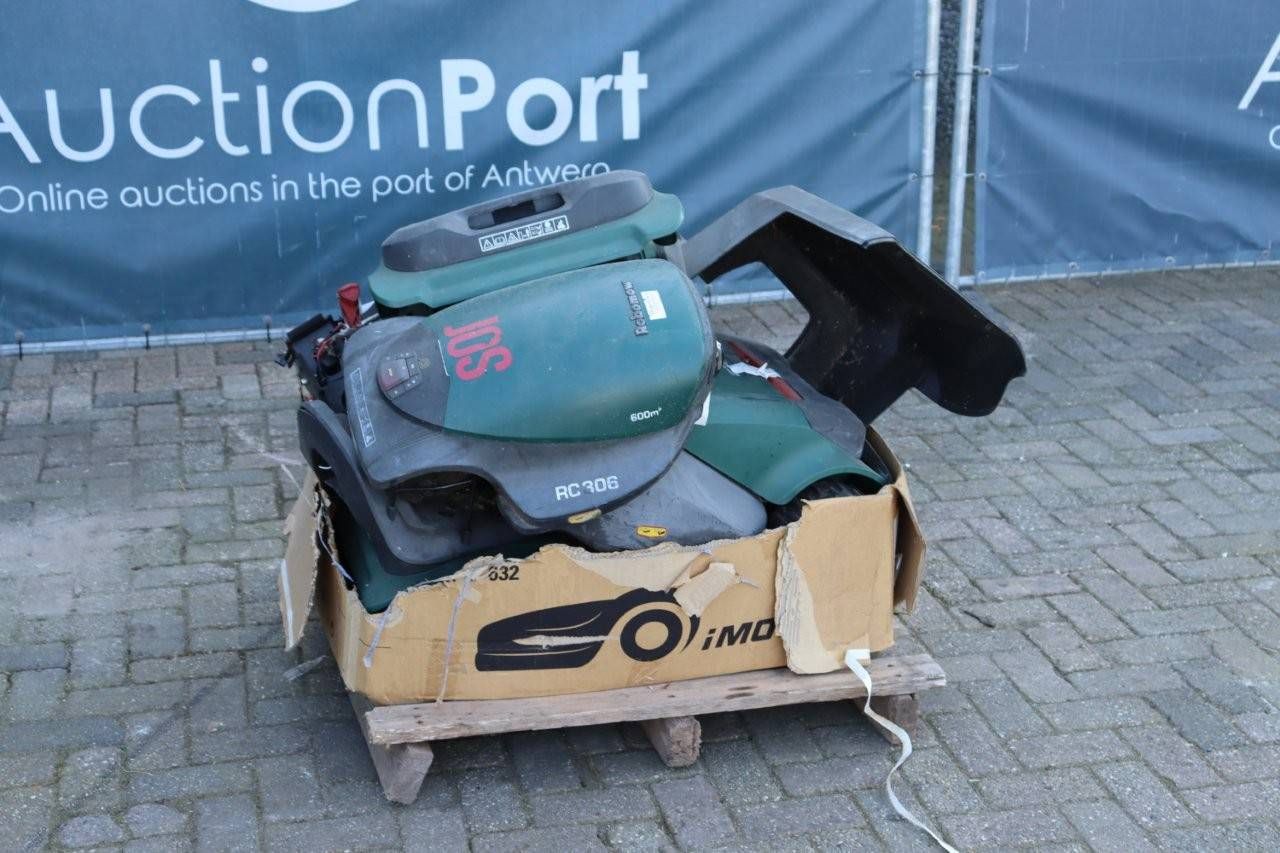 Robotic lawn mower Robomow RC306 / RS635 Electric
