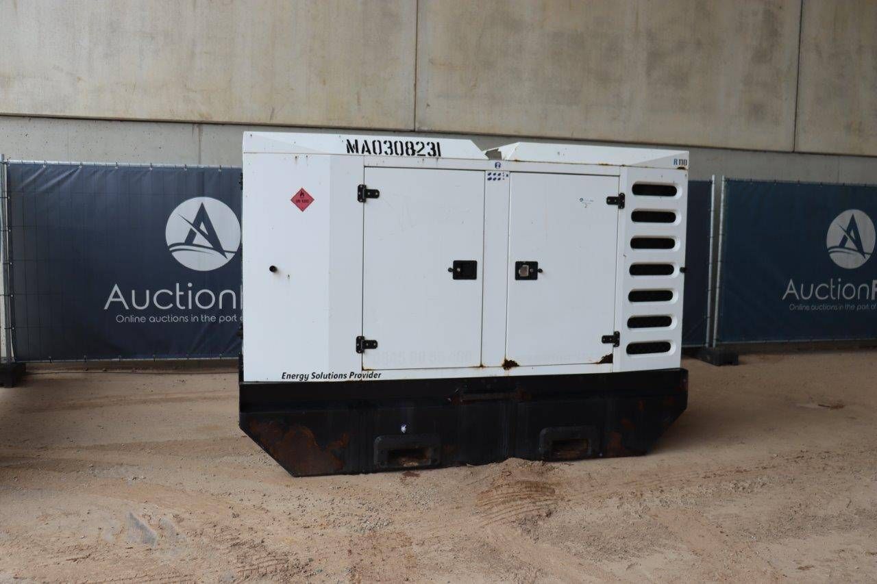 Generator SDMO R110 Diesel 110kVA 2013