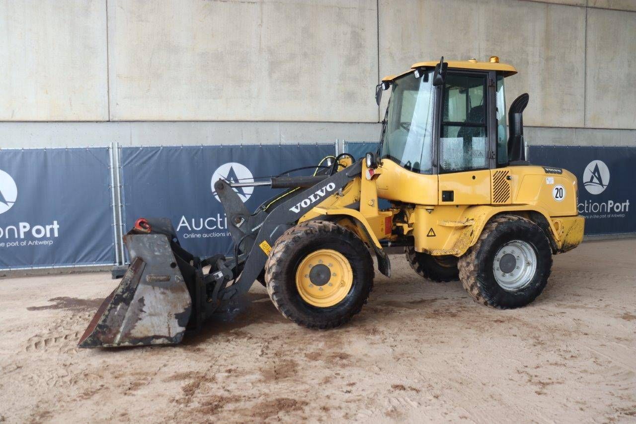 Wheel loader Volvo L30G Diesel 2016