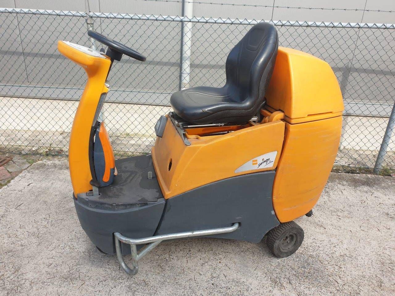 Scrubbing machine Taski Swingo 2500 Electric