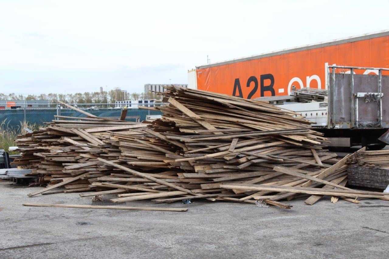 Batch of wooden slats for trailers