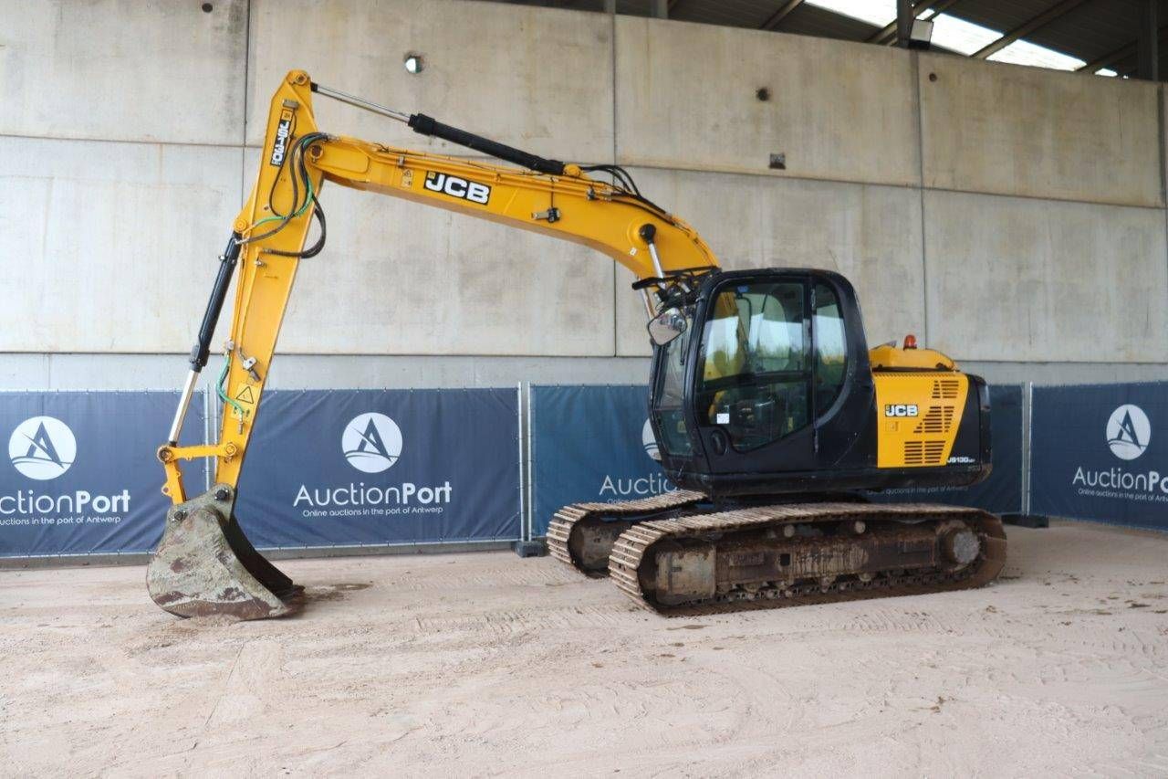 Crawler excavator JCB JS130LC Diesel 110hp 2016