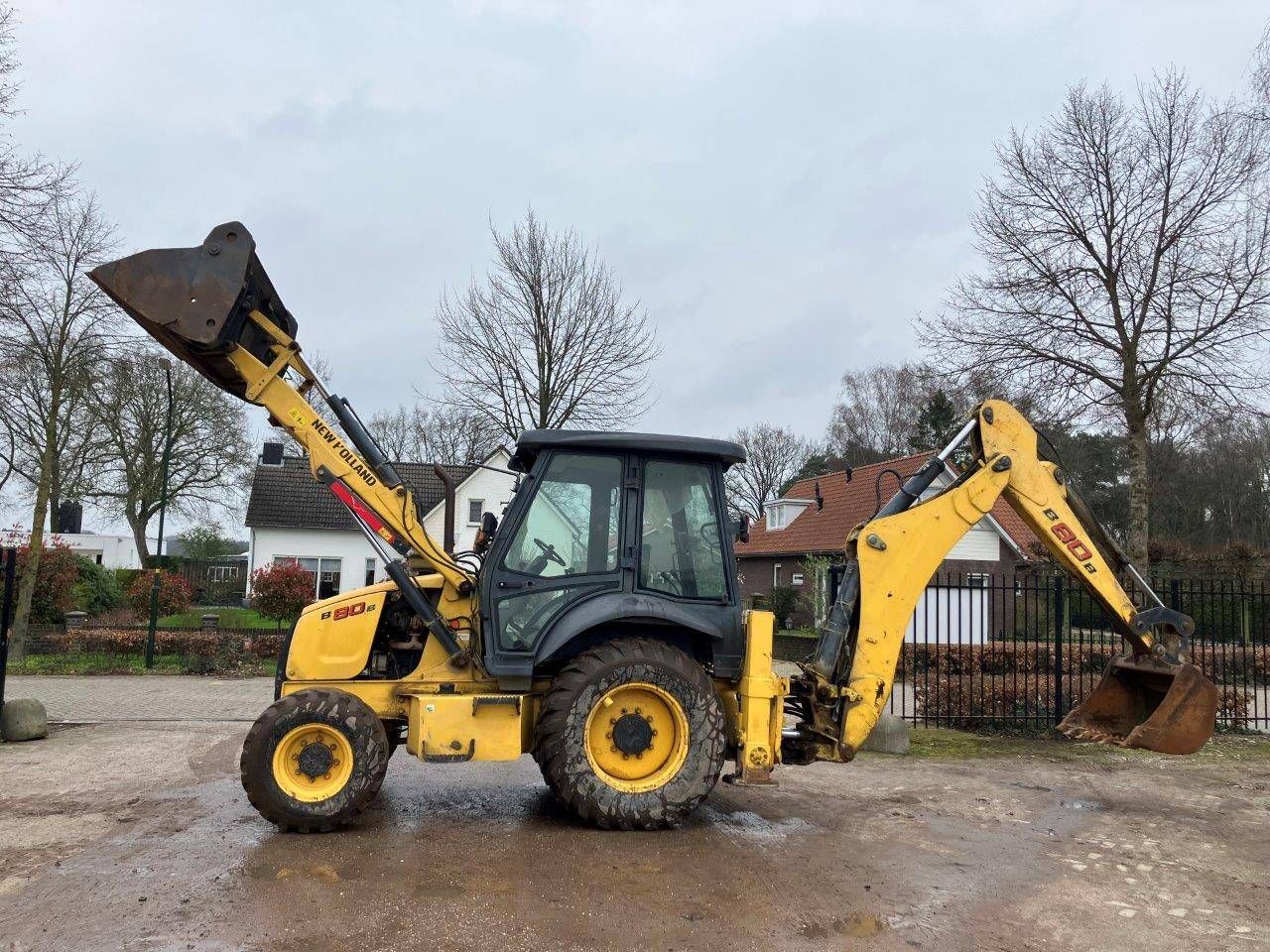 Backhoe loader New Holland B80B-SS Diesel 97.5hp 2017