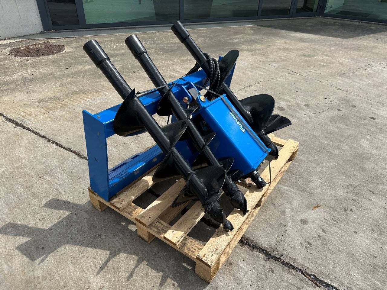 Lot of Hydraulic Drills GIYI for Skid Steer Loaders 2024 New