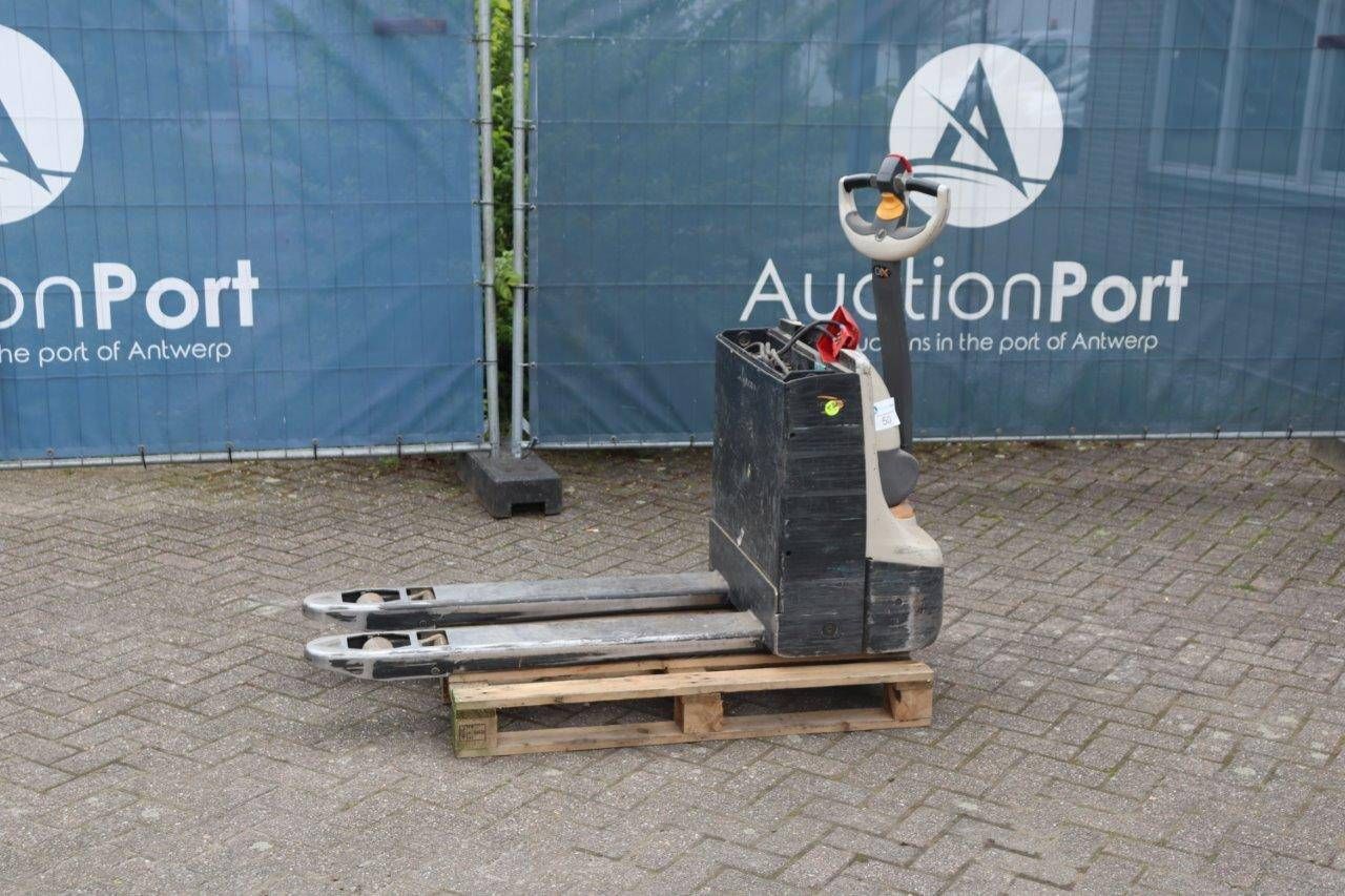 Pallet truck Crown Electric